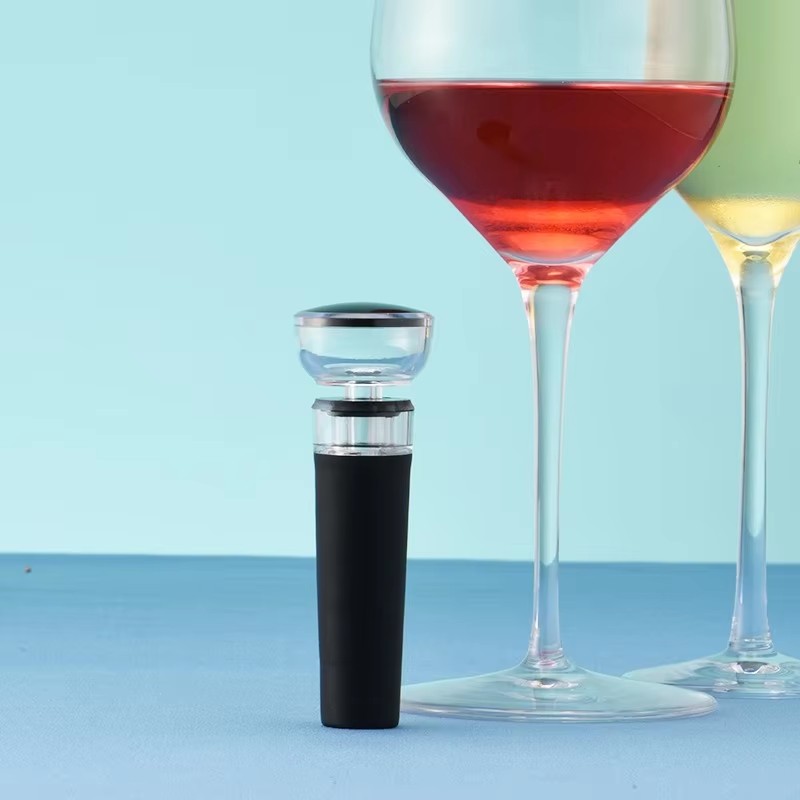 Leak-Free Wine Bottle Sealer V - огляд і ціна Wine Aerator Pour